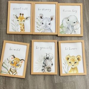 Giraffe Art Print with Wooden Frame